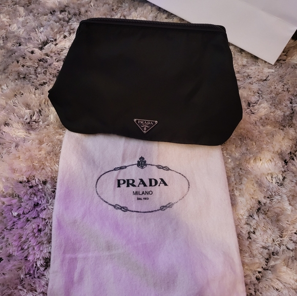 POUCH OR COSMETIC POUCH - Picture 5 of 9